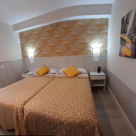 Hostal Verdemar Gijon Ngoại thất bức ảnh