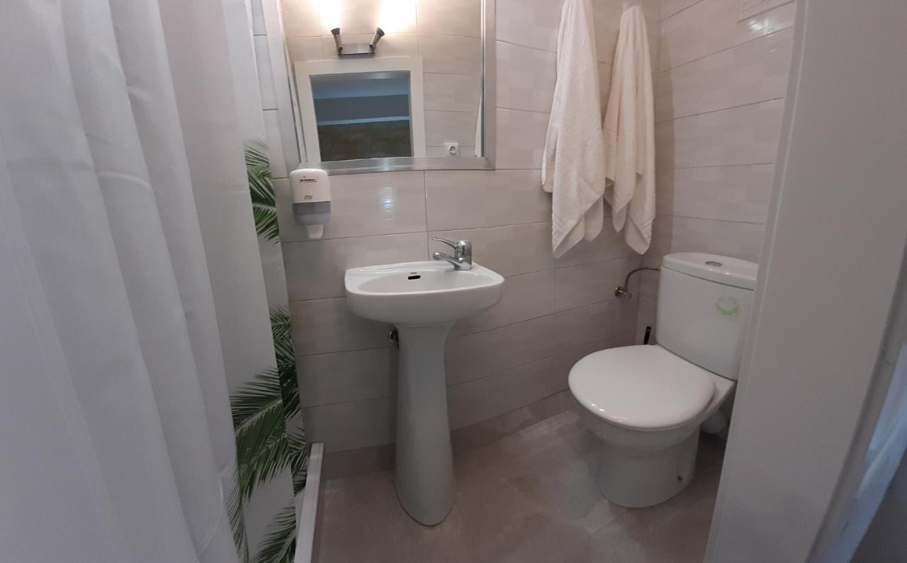 Hostal Verdemar Gijon Ngoại thất bức ảnh