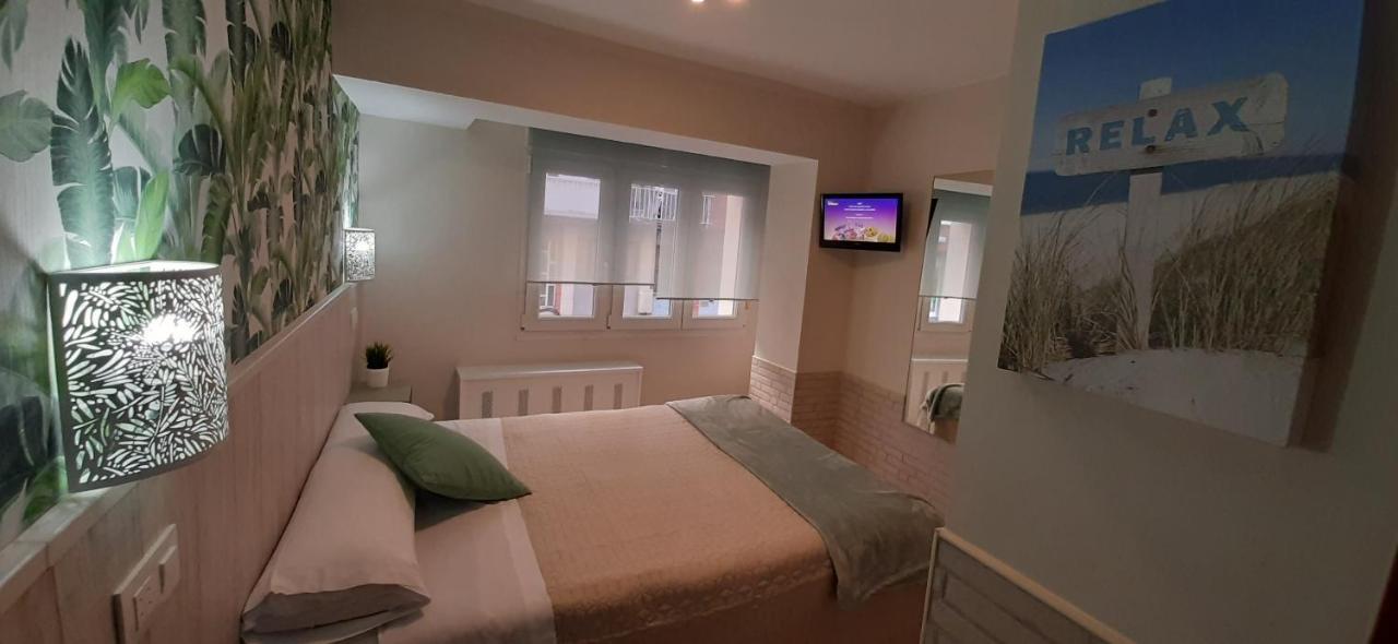 Hostal Verdemar Gijon Ngoại thất bức ảnh