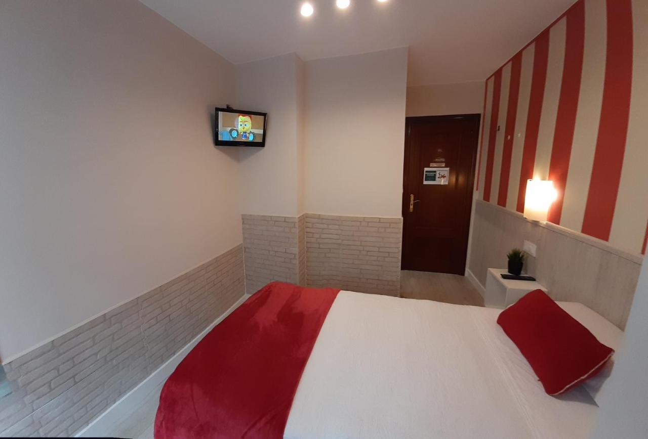 Hostal Verdemar Gijon Ngoại thất bức ảnh