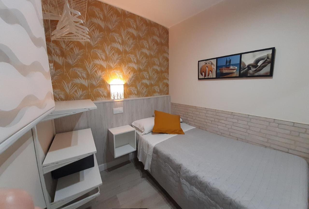 Hostal Verdemar Gijon Ngoại thất bức ảnh