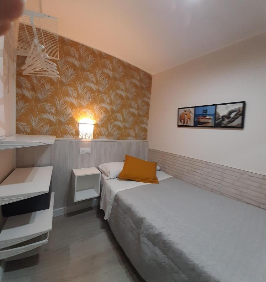 Hostal Verdemar Gijon Ngoại thất bức ảnh