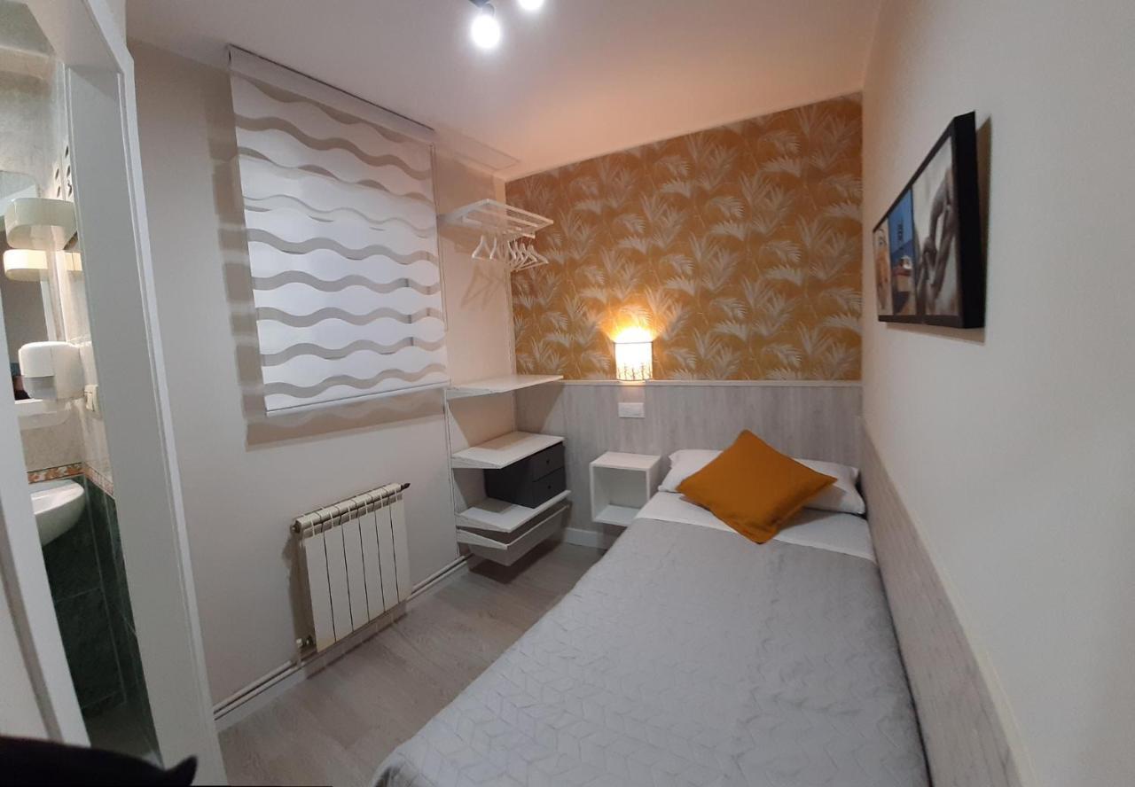Hostal Verdemar Gijon Ngoại thất bức ảnh